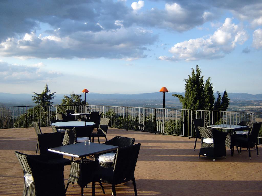 Hotel La Torre Ai Mari Sarteano Exterior foto